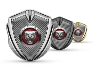 Jaguar Emblem Fender Abzeichen Rennsportlicher Look Strahlend
